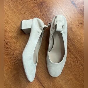 Everlane Day Heel in bone/ivory, Size 8